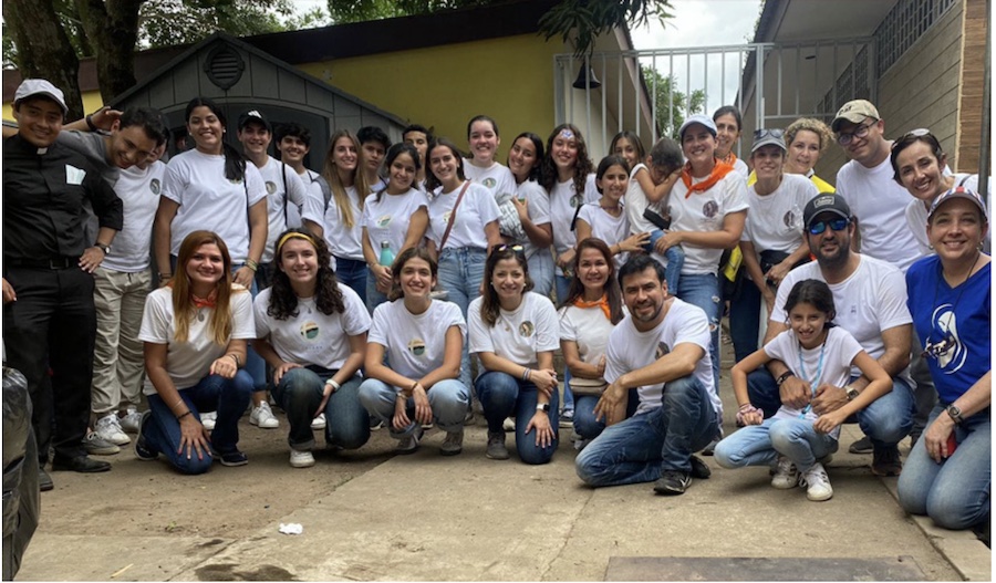 Actividades apostólicas en El Salvador - «Dejarse encontrar por el Amor»