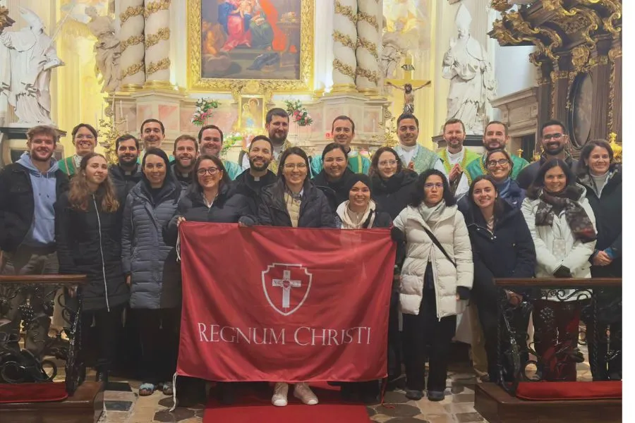 Comunidades en salida: desafíos de la pastoral juvenil RC