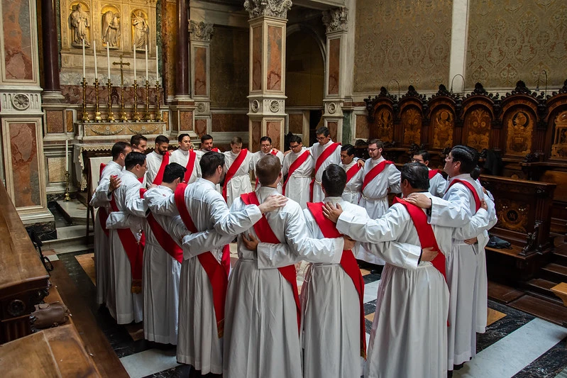 Viviendo la vocación consagrada al servicio del Evangelio