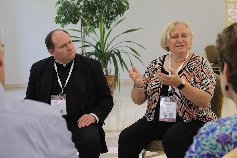 Laicos se reúnen en Cracovia para reavivar su misión