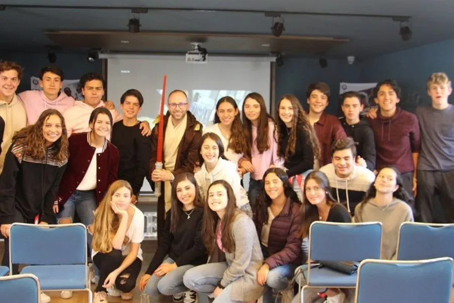 Sergio Carvallo celebra 25 años de vida consagrada