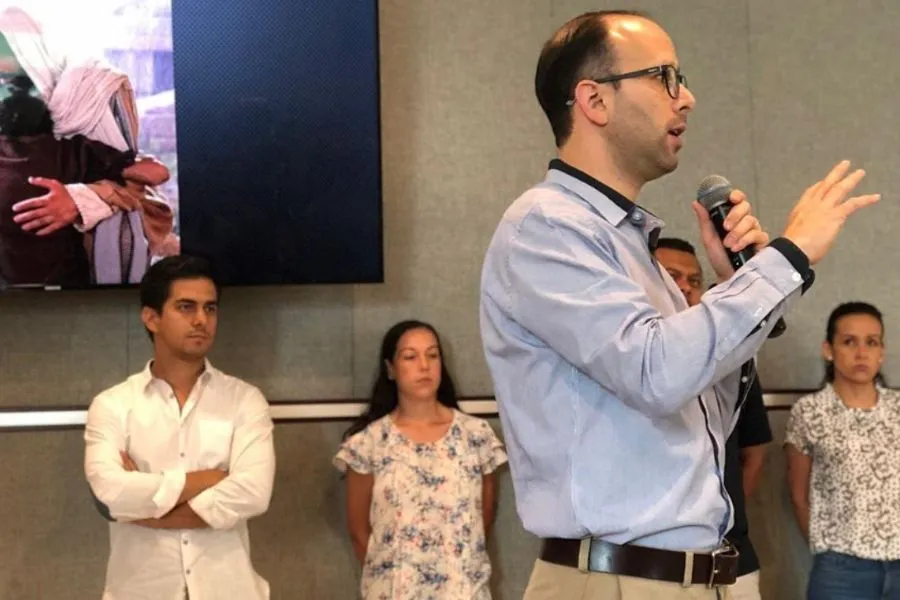 Sergio Carvallo celebra 25 años de vida consagrada