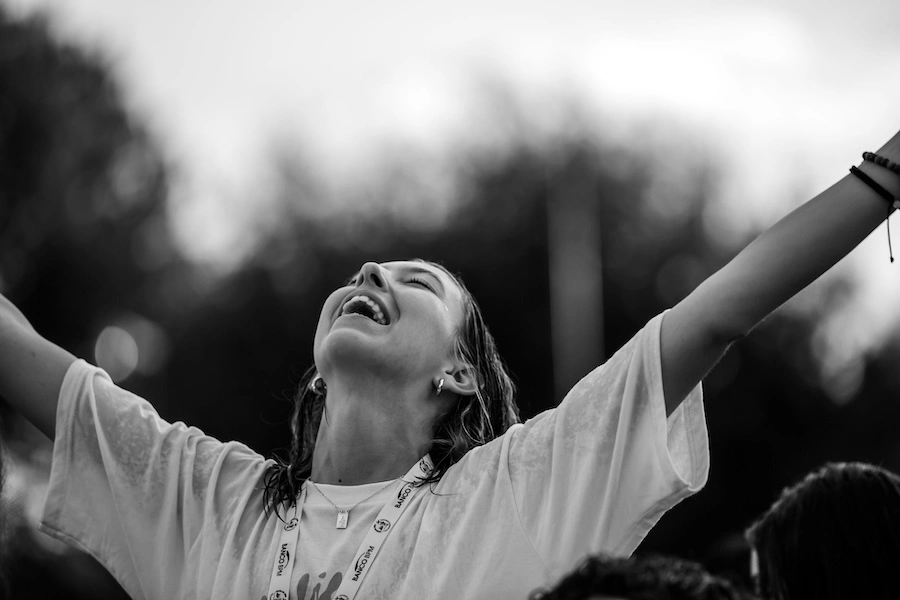 Del FOMO al JOMO: la silenciosa rebelión del alma