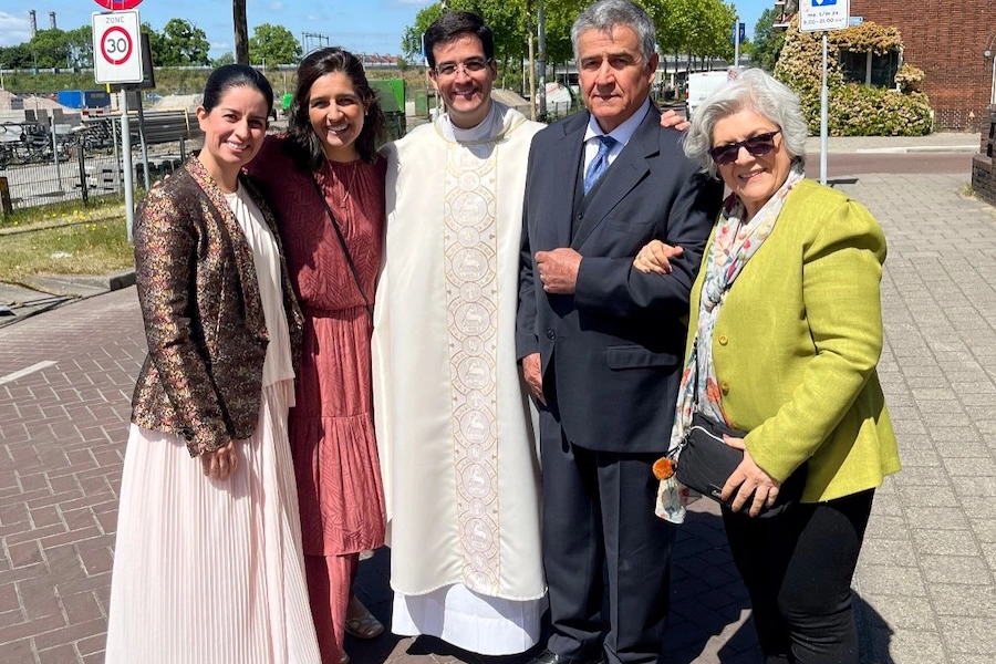 «Puse mi vocación en manos de la Virgen» - María Esther