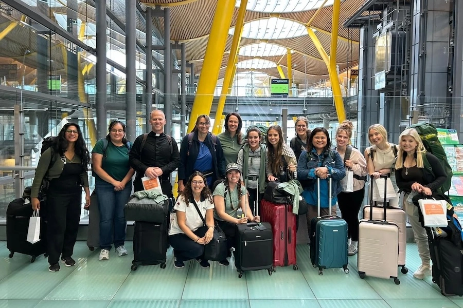 Peregrinas de esperanza: Camino y jubileo de consagración