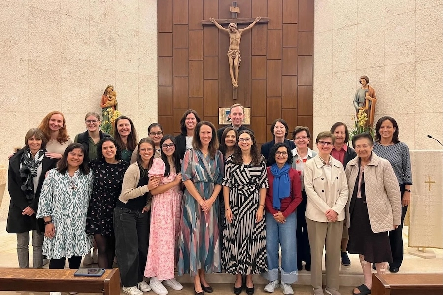 Peregrinas de esperanza: Camino y jubileo de consagración