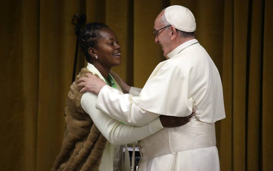 Papa Francisco: Necesitamos jóvenes profetas que hagan soñar a los ancianos