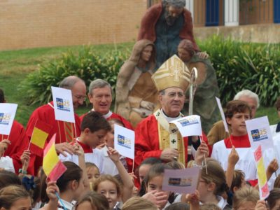 «Nuestra razón de ser es anunciar a Jesucristo» – Mons. Asenjo preside la Misa de inauguración del XXV aniversario del Highlands School Sevilla