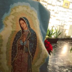 In May let's rediscover the beauty of praying the Rosary at home