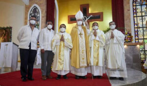 Two Regnum Christi members of Cozumel are ordained permanent deacons