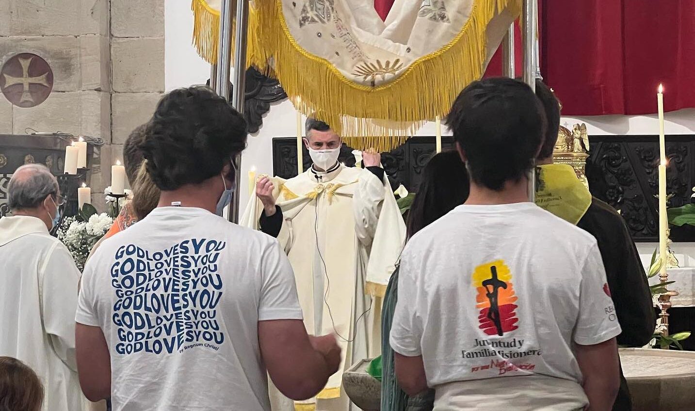 En España, más de 600 misioneros de Juventud y Familia Misionera con párrocos rurales y urbanos