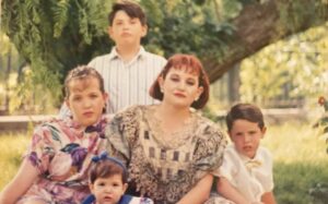 ¡Nada la detenía si de ayudar se trataba! - A 28 años de la partida de Montserrat Elizondo Barba, colaboradora del Regnum Christi