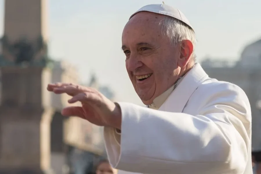 La despedida del Papa Francisco en testimonios e imágenes