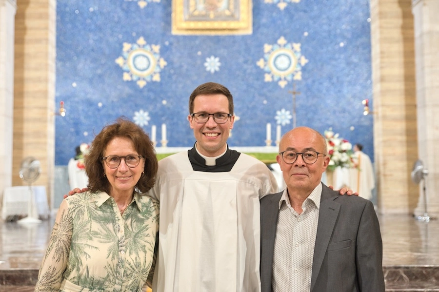 Vocaciones en Europa: profesan votos en los Legionarios de Cristo